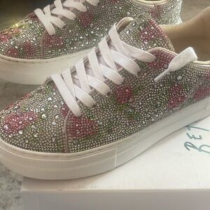 Betsey Johnson Sidney Sneaker